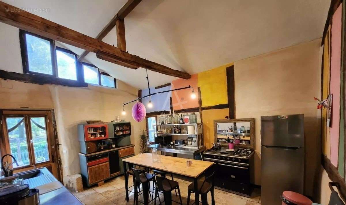 Disponible a la vente ancien corps de ferme d'exception avec gîte indépendant - photo 12