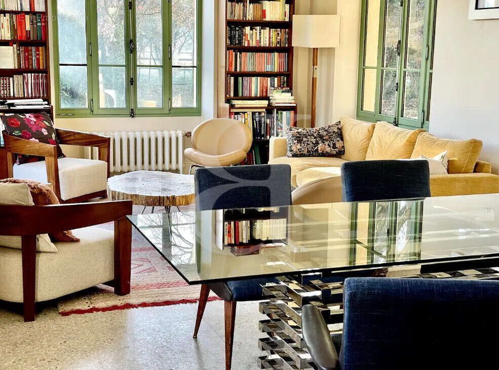 Maison à L&#039;ISLE-SUR-LA-SORGUE