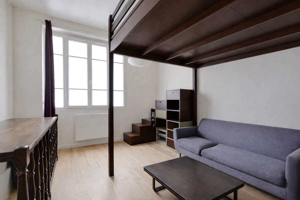 Appartement à PARIS-18E