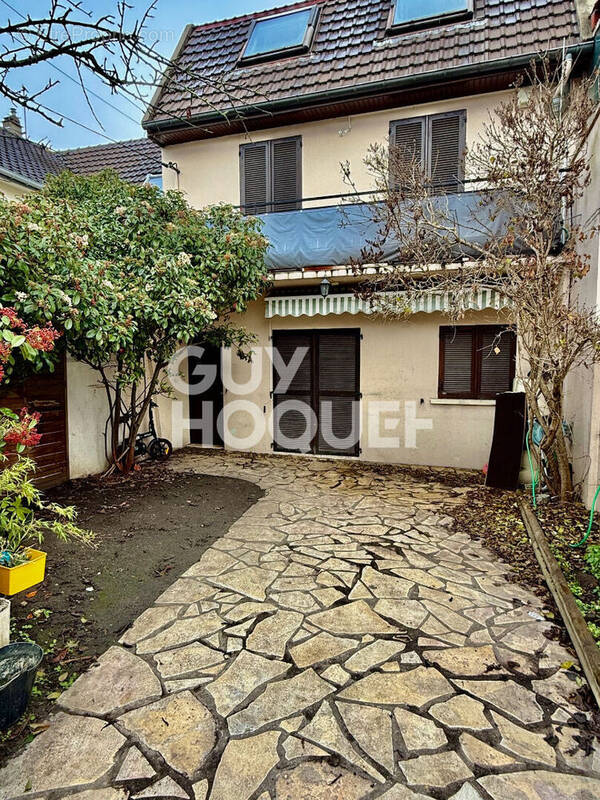 Maison à NEUILLY-PLAISANCE