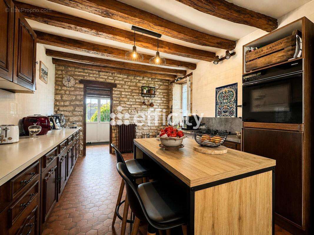 Maison 215 m² à Bierry-Les-Belles-Fontaines  - photo 7