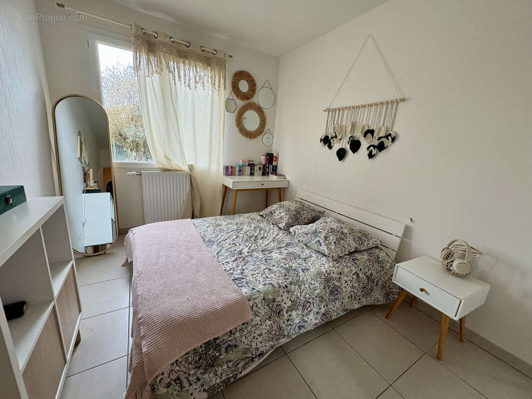 Maison à LA SALVETAT-SAINT-GILLES