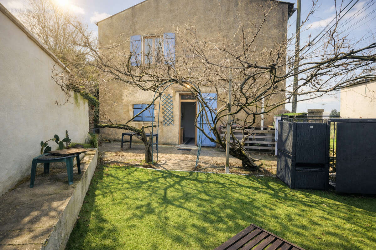 Maison à AIGUES-VIVES