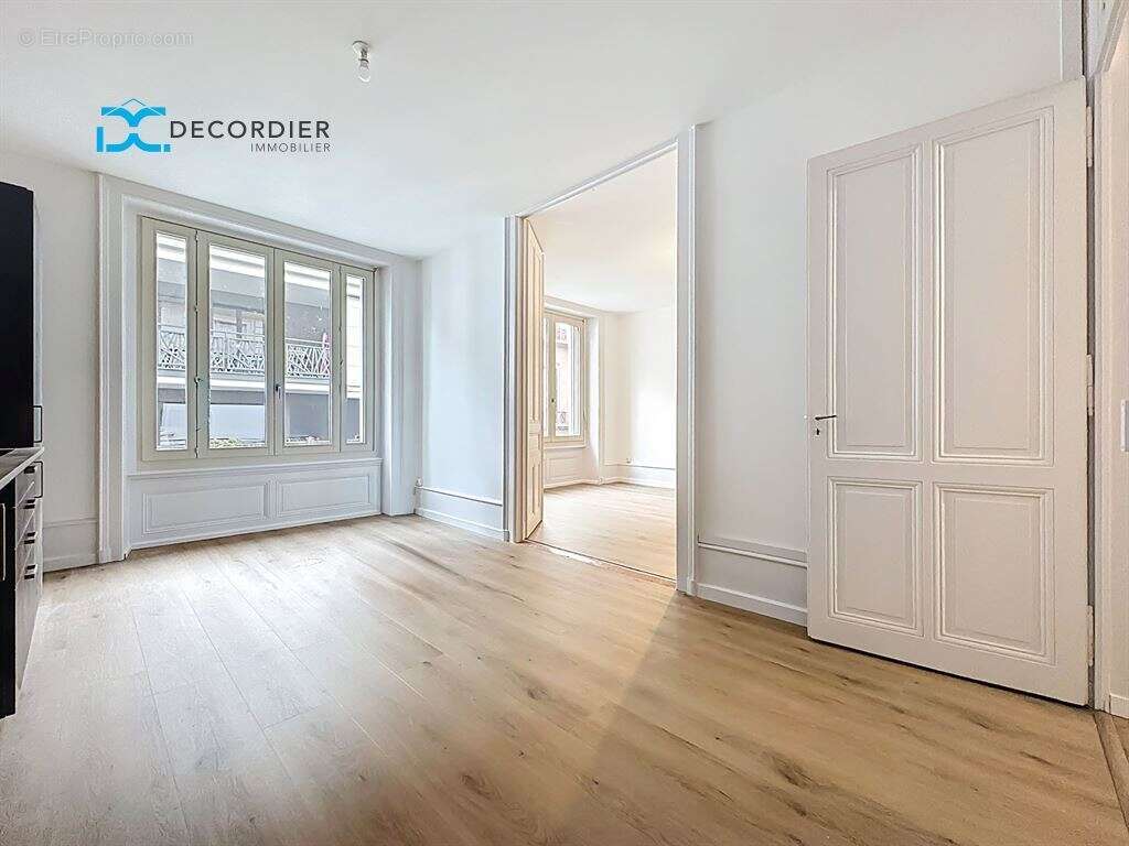Appartement à EVIAN-LES-BAINS