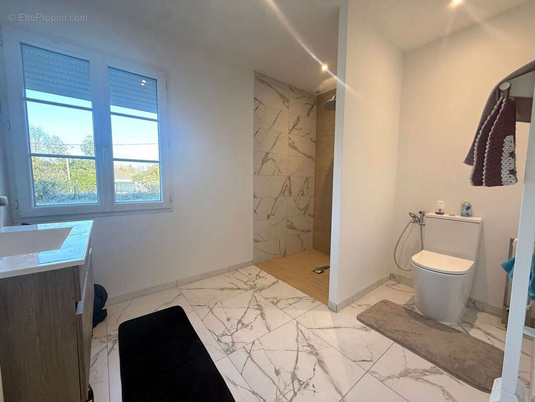 Maison à SAINT-DENIS-DE-PILE