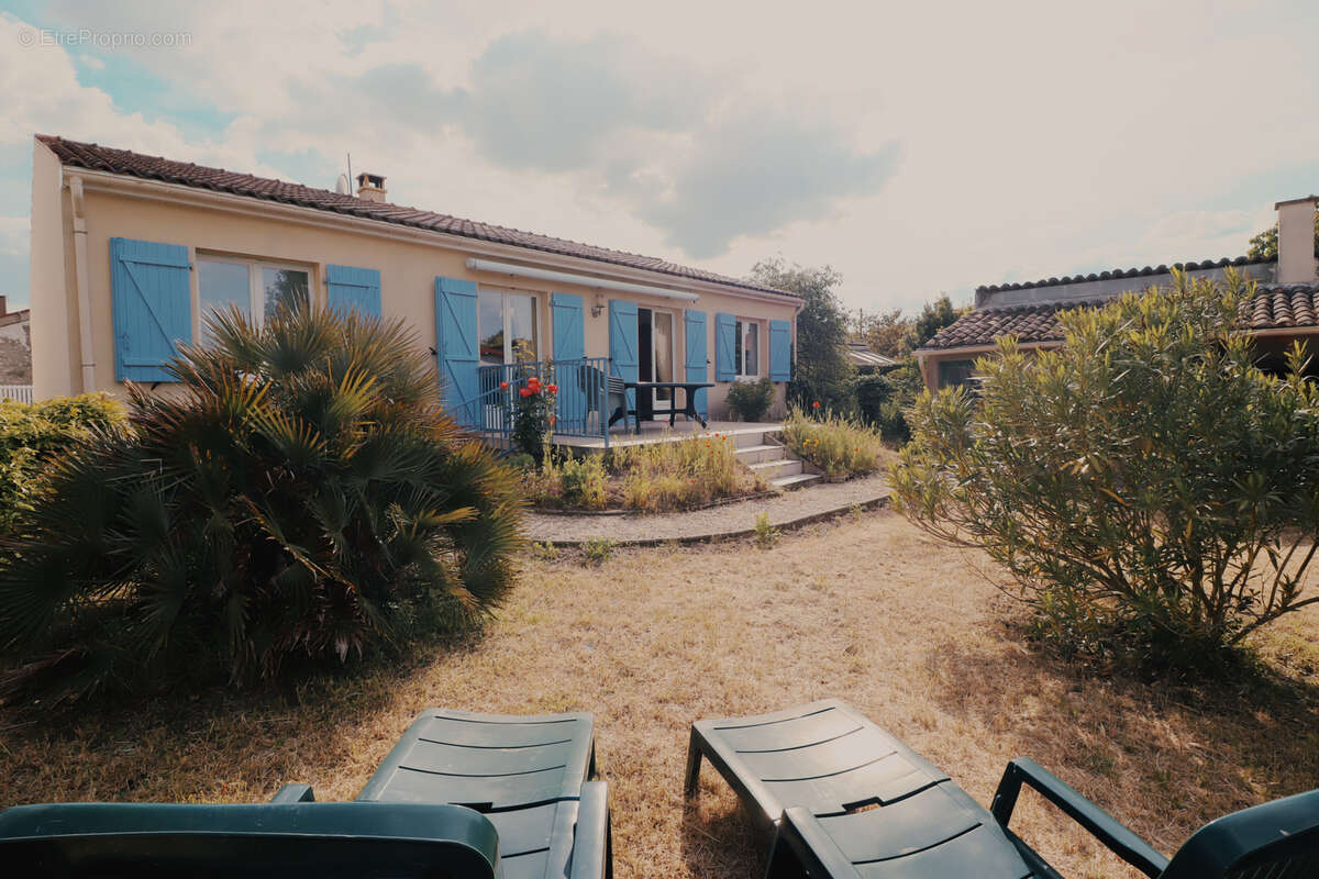 Maison à MESCHERS-SUR-GIRONDE
