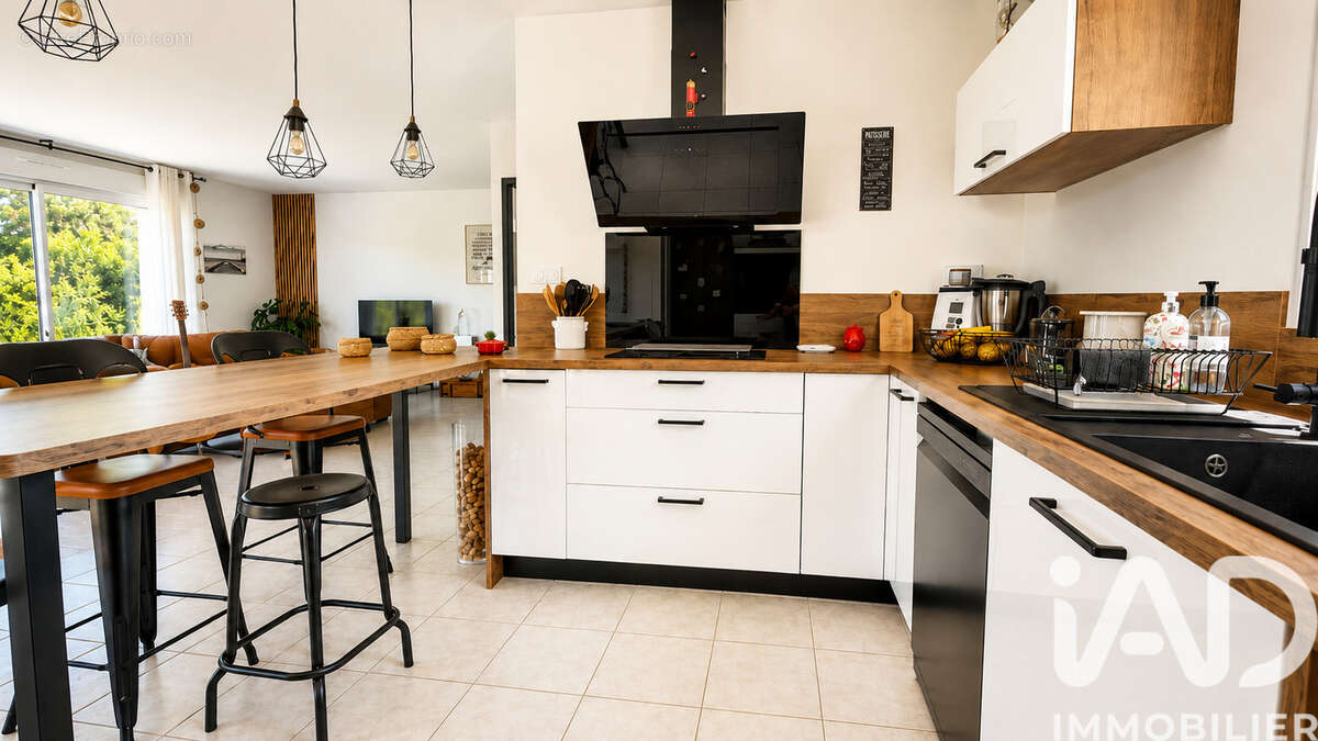 Maison 112 m² à Jazennes  - photo 9