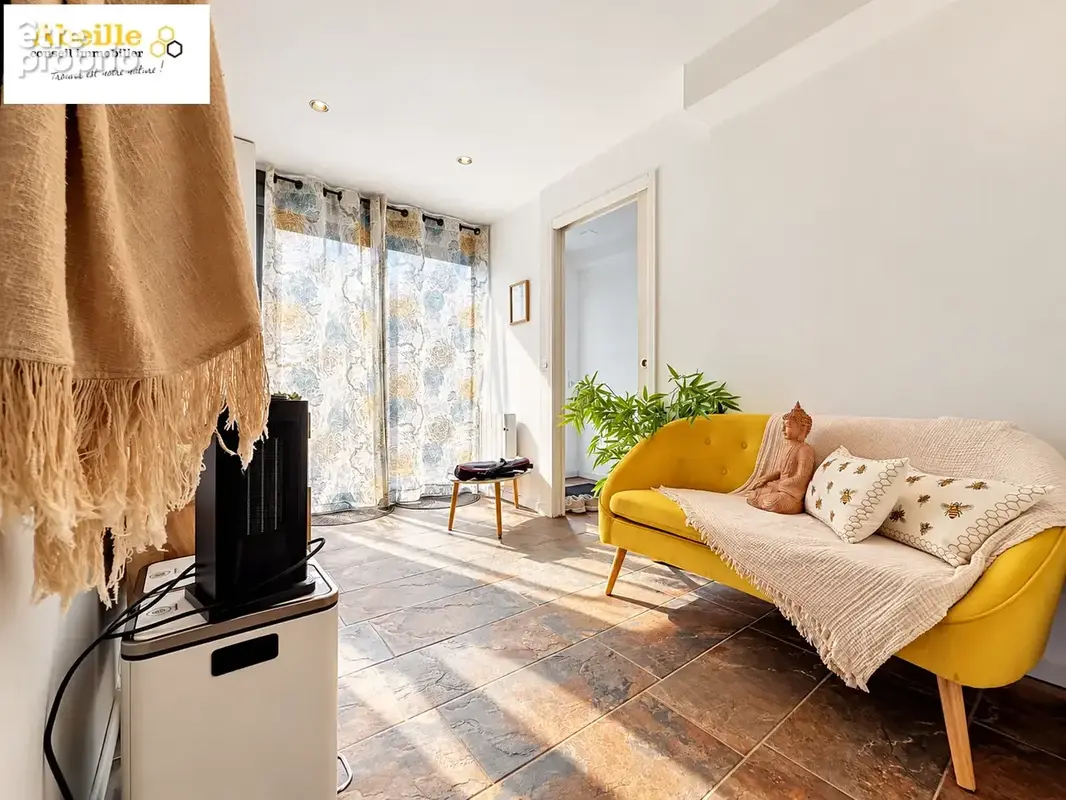 Maison sur la commune de breuillet, 5 pieces, 3 chambres, petit extérieur - photo 2
