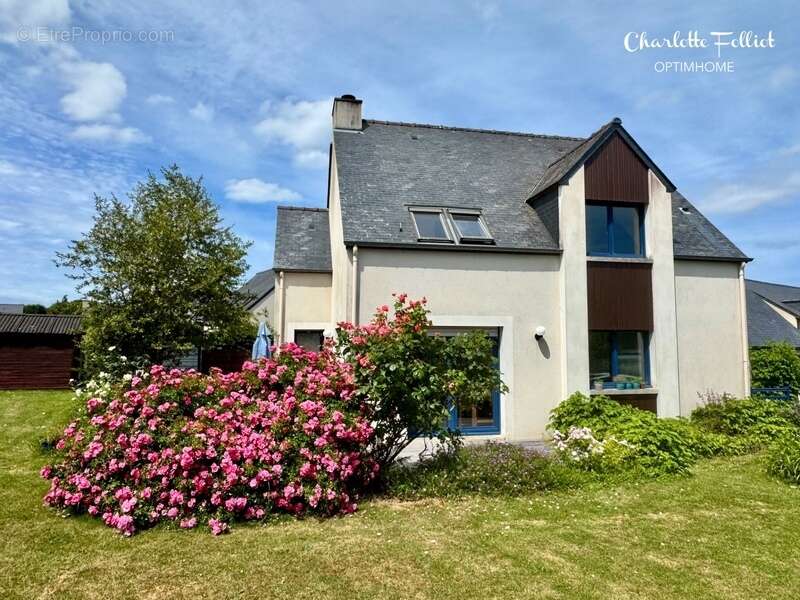 Maison à LE MINIHIC-SUR-RANCE