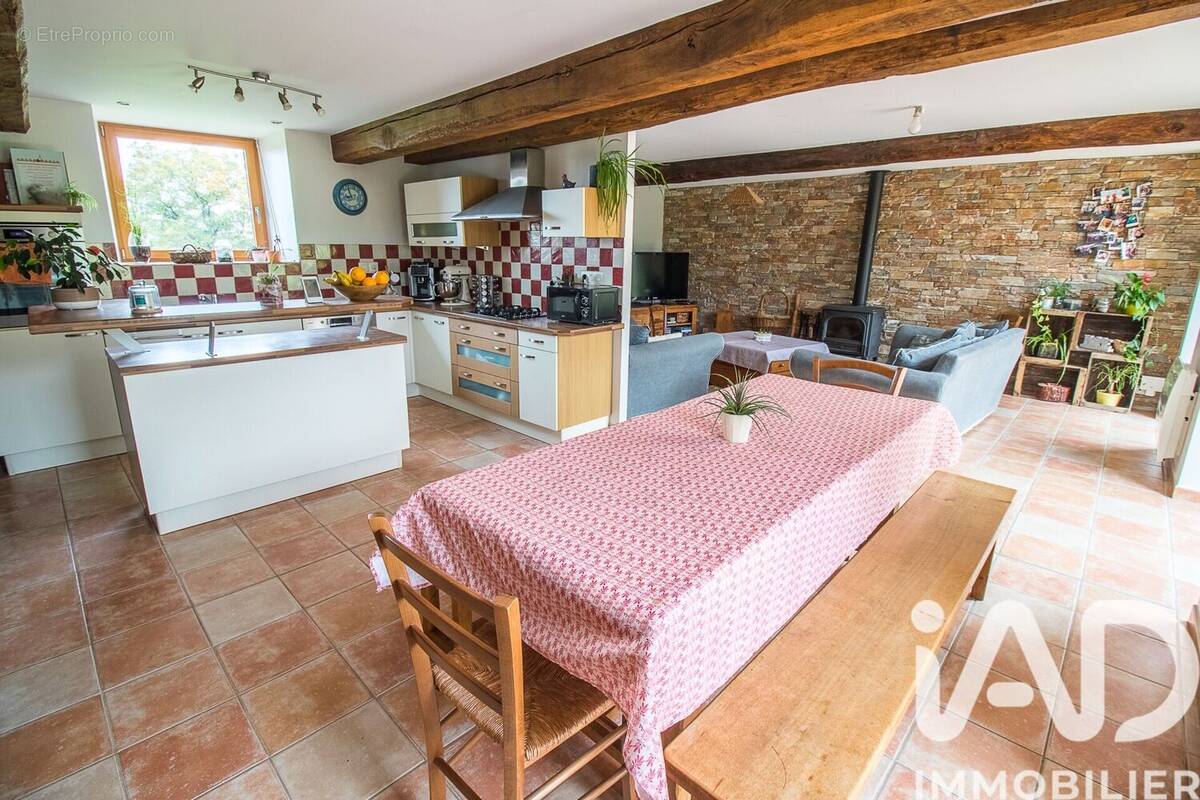 Photo 1 - Maison à COESMES