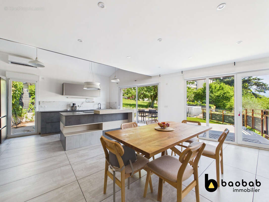 Maison 140 m² à Montmelian  - photo 3