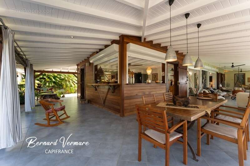 Maison à GRAND-BOURG