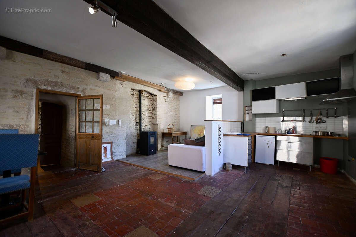 Appartement à NOYERS