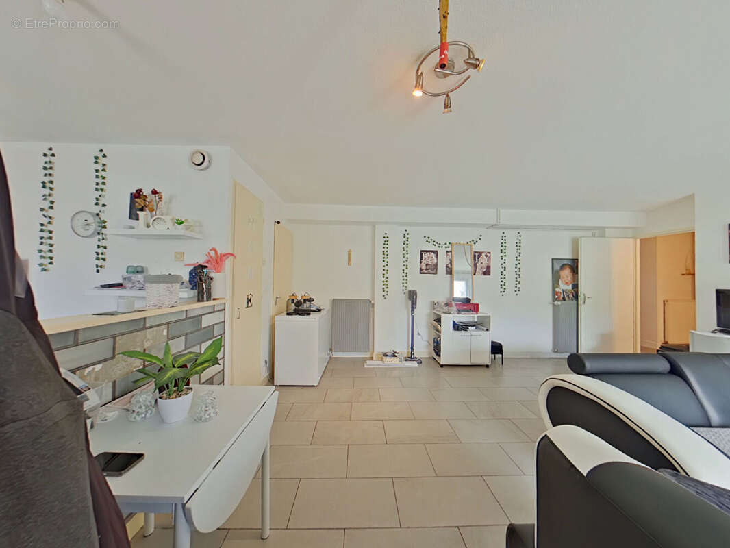 Maison à AVAILLES-LIMOUZINE