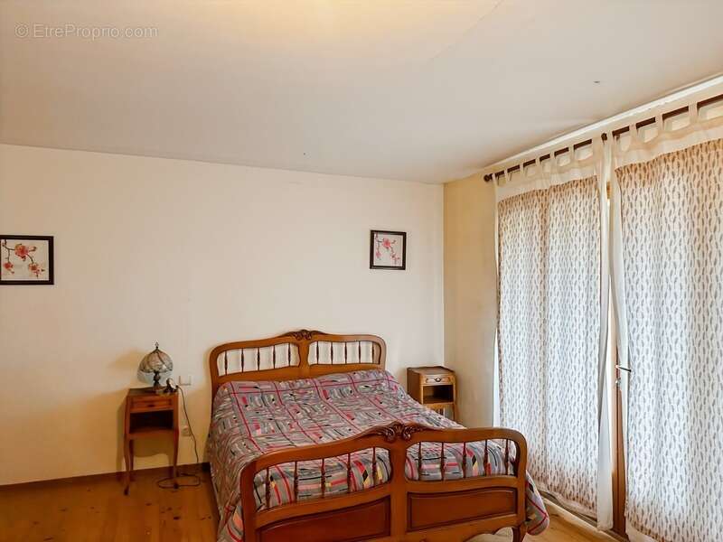 Immeuble de rapport - 580 m2 - RIGUEPEU - 4 logements avec jardin - photo 14