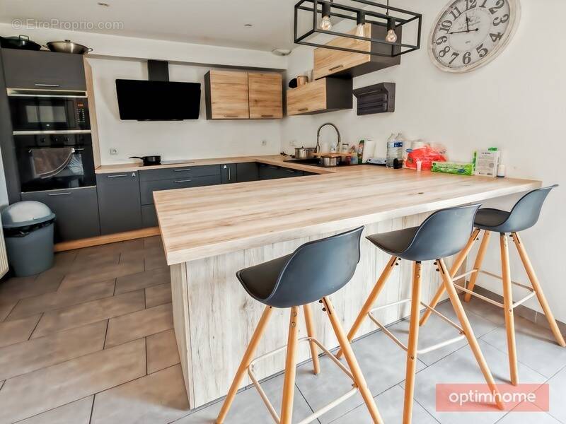 Maison à NEUILLY-EN-THELLE