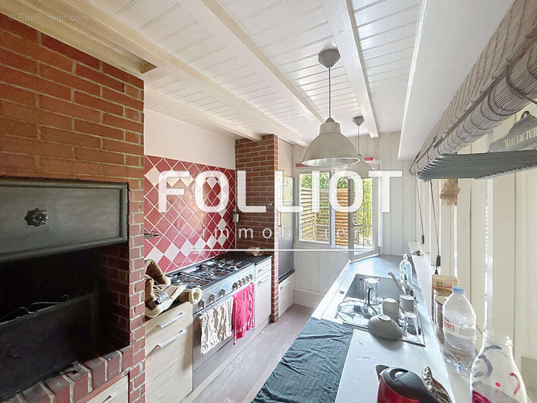 Commerce à DIVES-SUR-MER