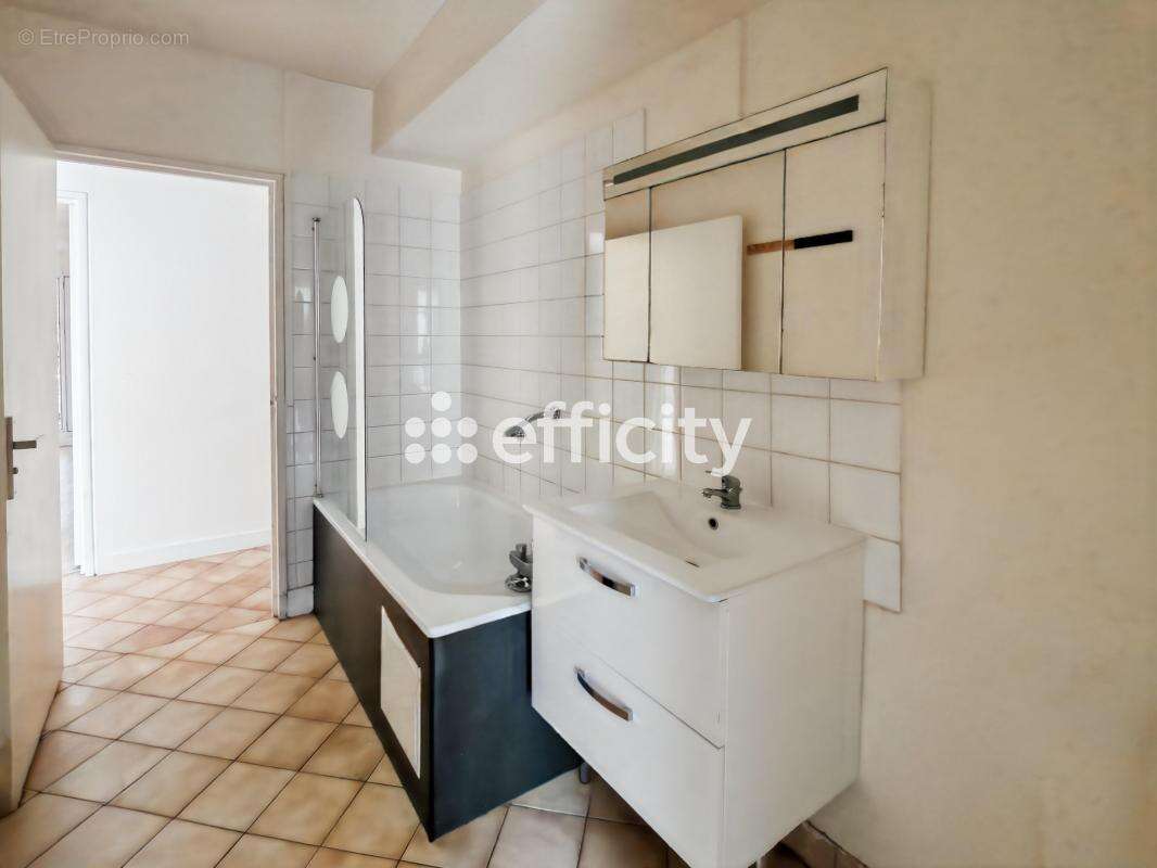 Appartement à TREMBLAY-EN-FRANCE