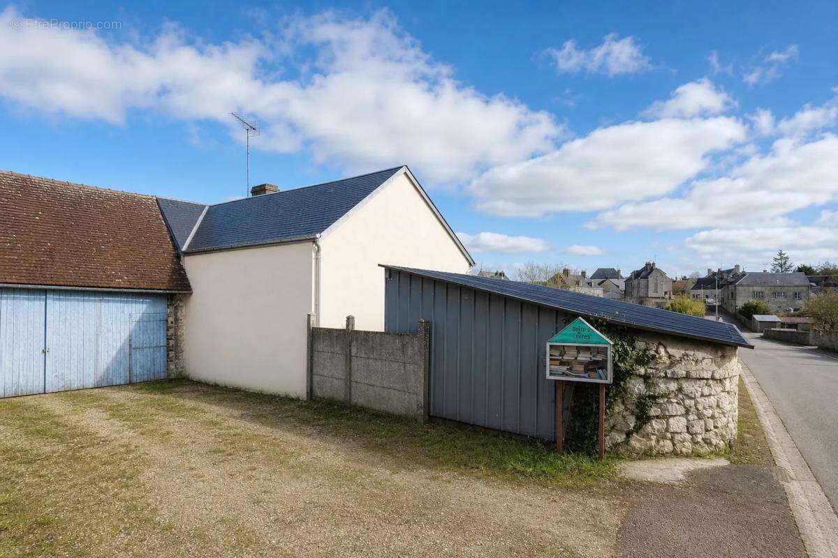 Maison à SELOMMES