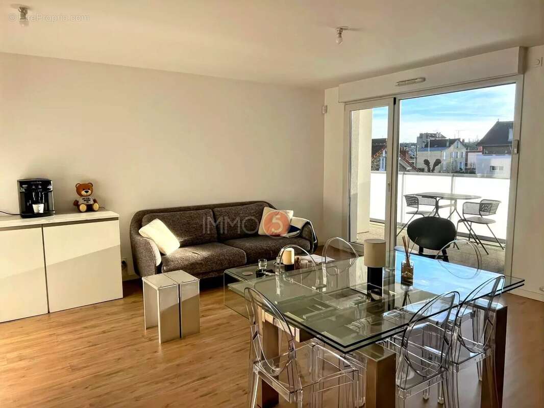 Appartement à VILLEMOMBLE