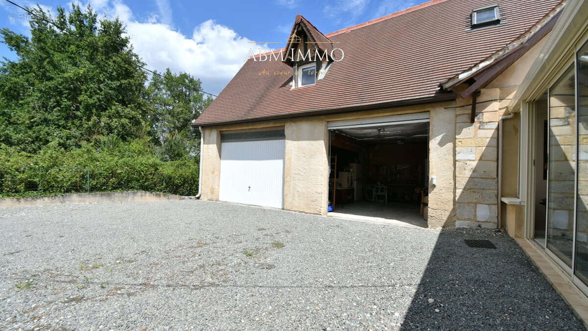 Maison à LEMBRAS