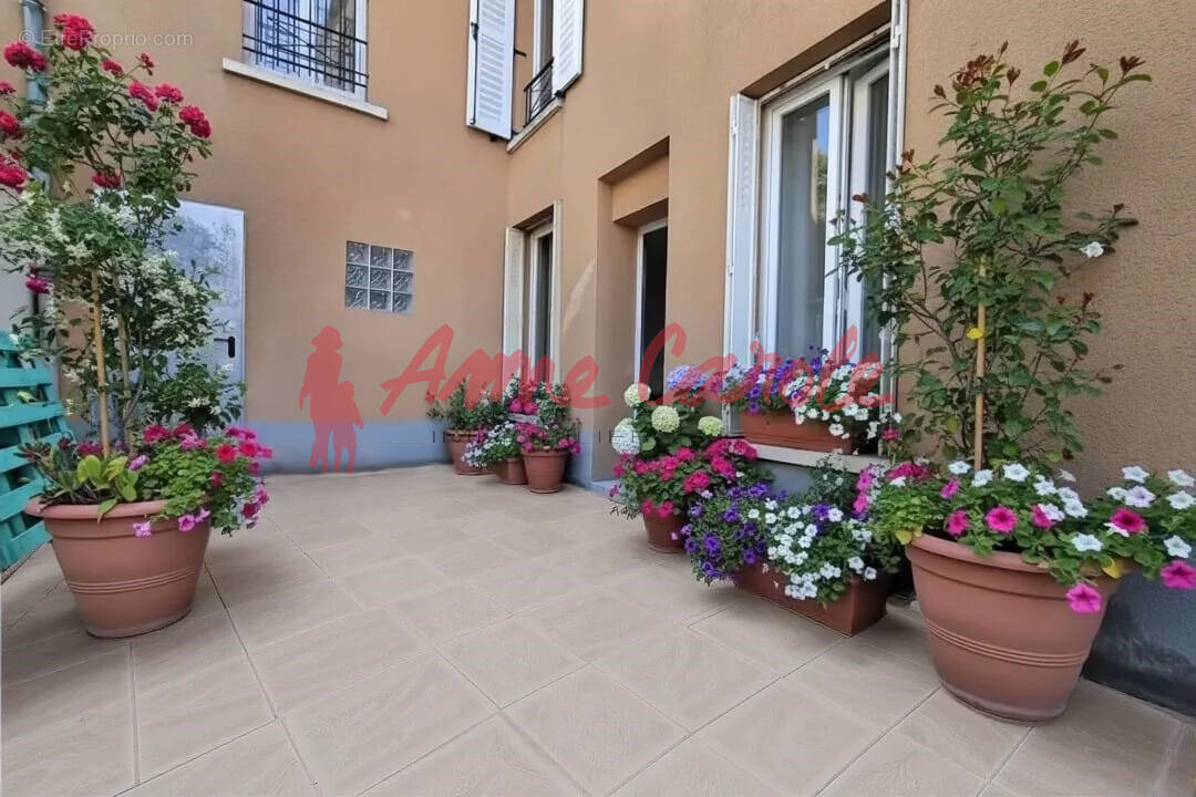 Appartement à LE PERREUX-SUR-MARNE