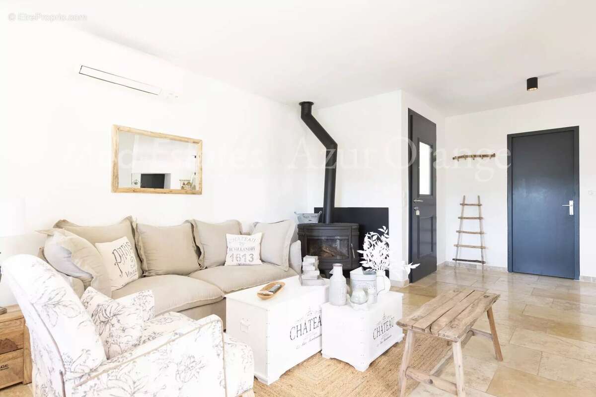 Maison à LA GARDE-FREINET