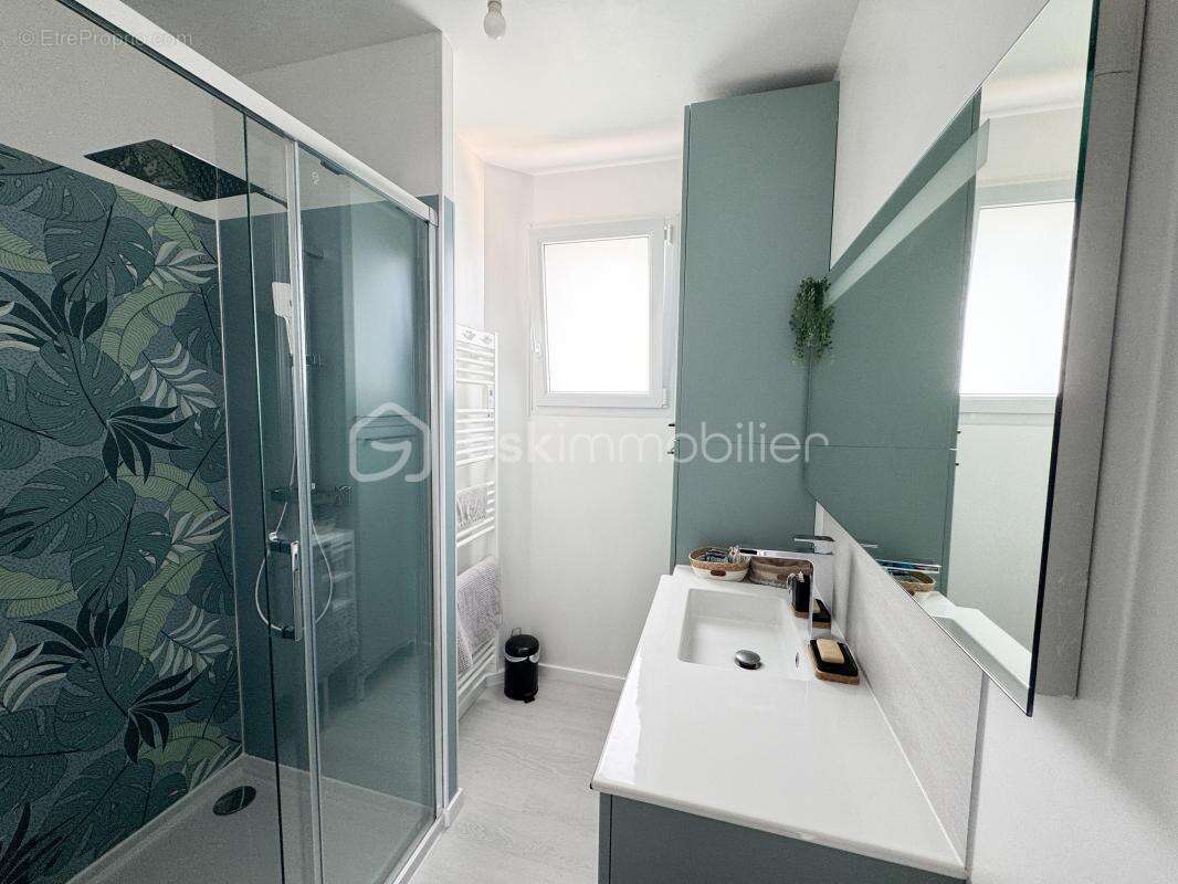 Maison à SAINT-PIERRE-LA-COUR