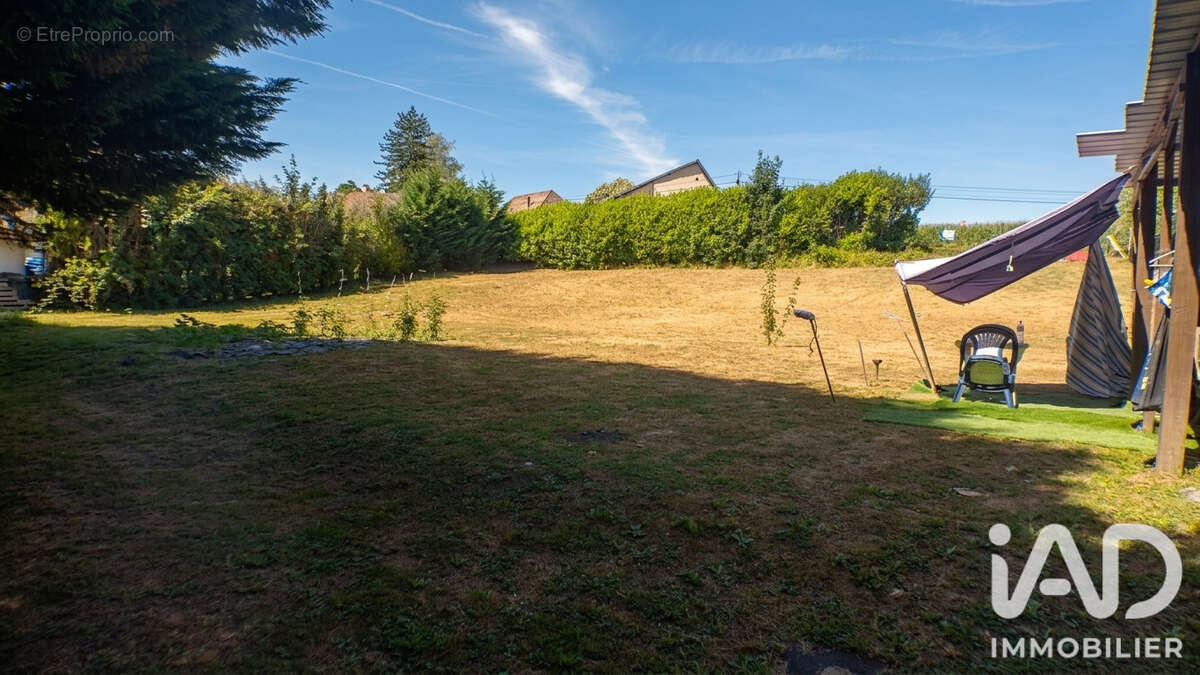 Terrain 1514 m² à Lucey  - photo 3