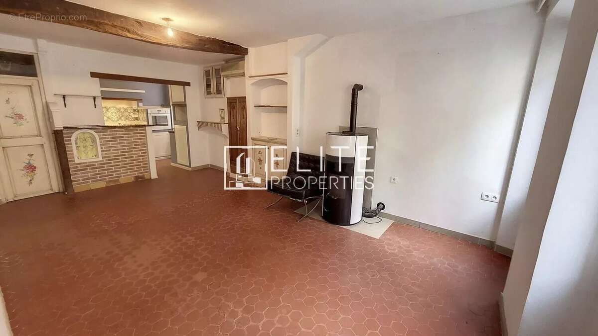 Maison à SAINT-VALLIER-DE-THIEY