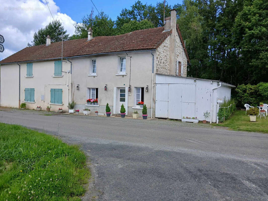 Maison à SAINT-DIZIER-LEYRENNE