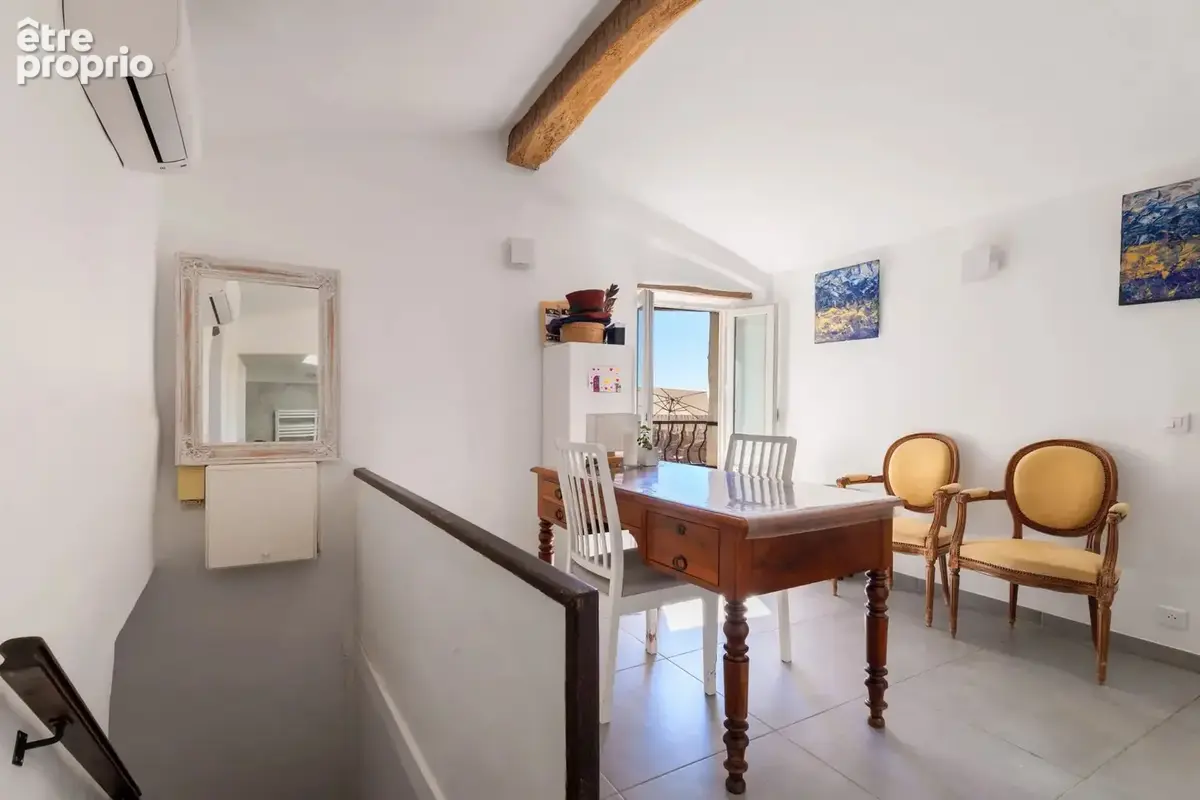 Tourrettes-sur-Loup - Maison de village rénovée avec vaste cave de 40 m² - photo 5