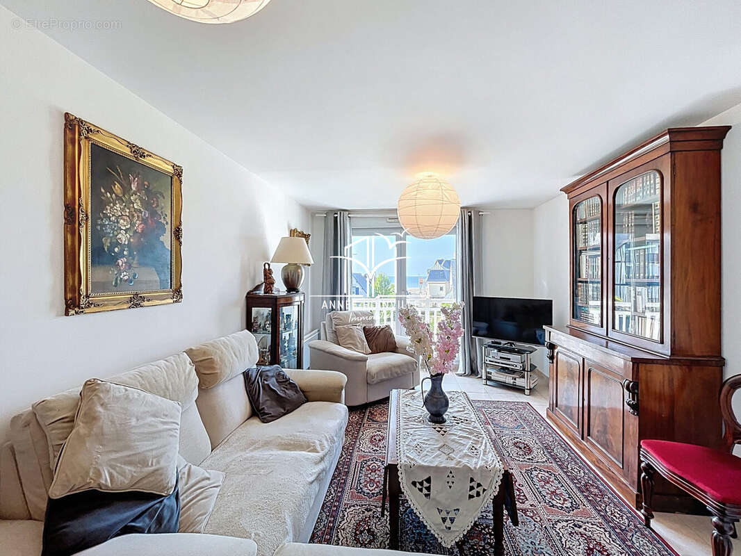 Appartement à BLONVILLE-SUR-MER