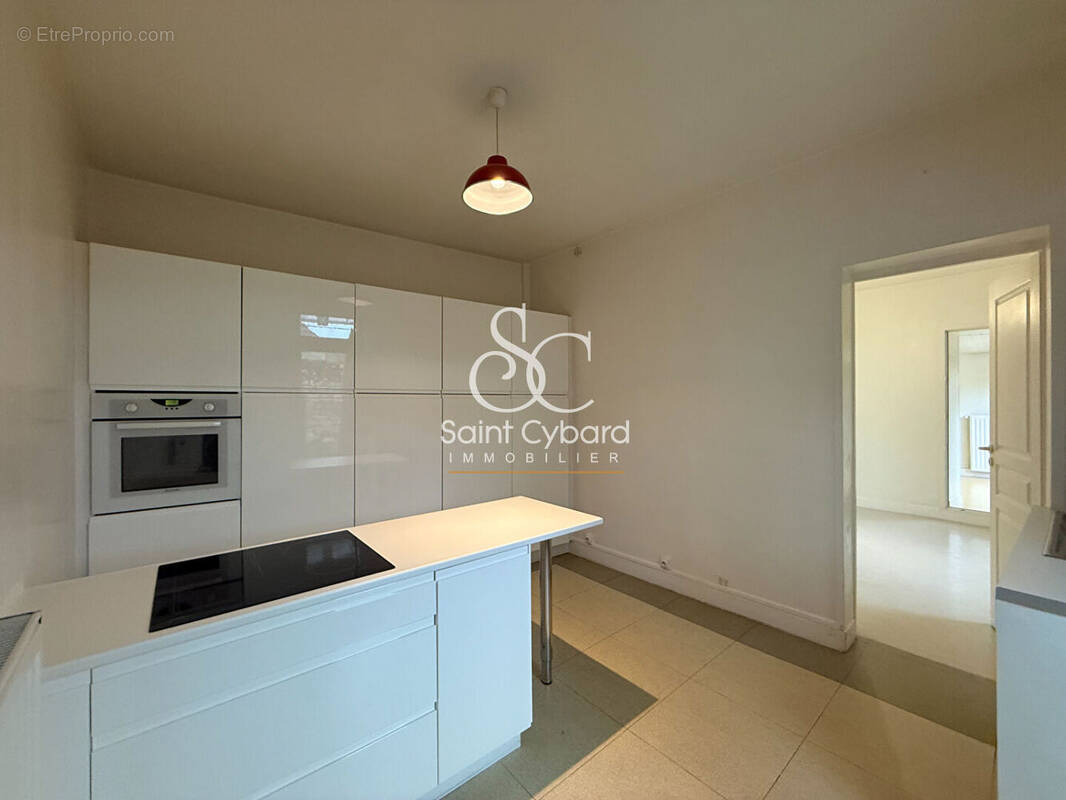 Maison à L&#039;ISLE-D&#039;ESPAGNAC