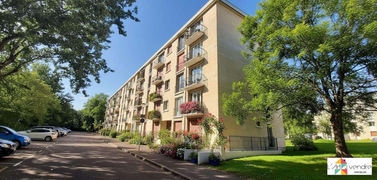 Appartement à COMPIEGNE