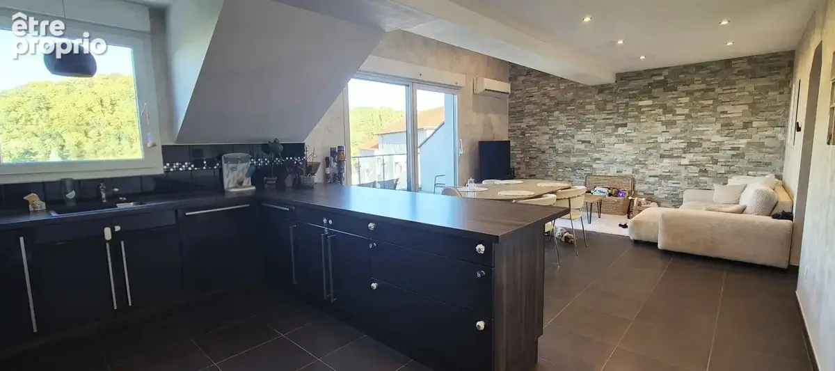 Appartement t3 - 82 m² loué - balcon - garage - clim - photo 6