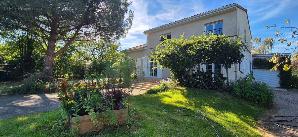 Maison à EAUNES