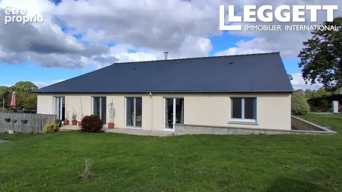 Maison à PLUSSULIEN