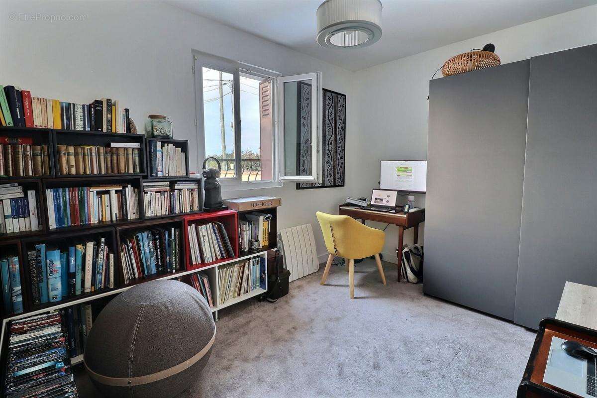 Maison à SARTROUVILLE