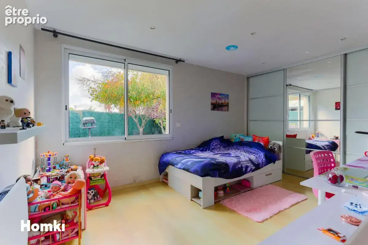 Maison/Villa T5 de 144 m² à Ozoir-la-Ferrière 77330 - photo 11