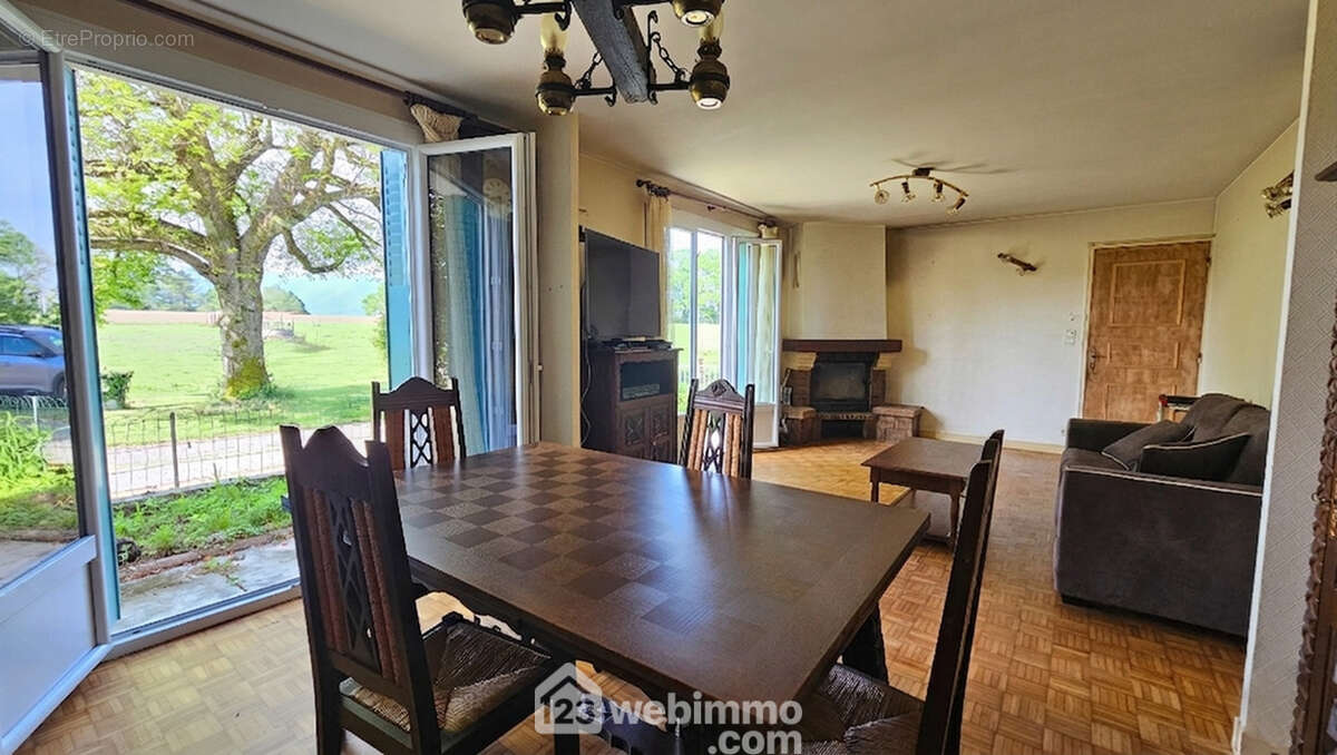 Maison 115 m² à Pontacq  - photo 4