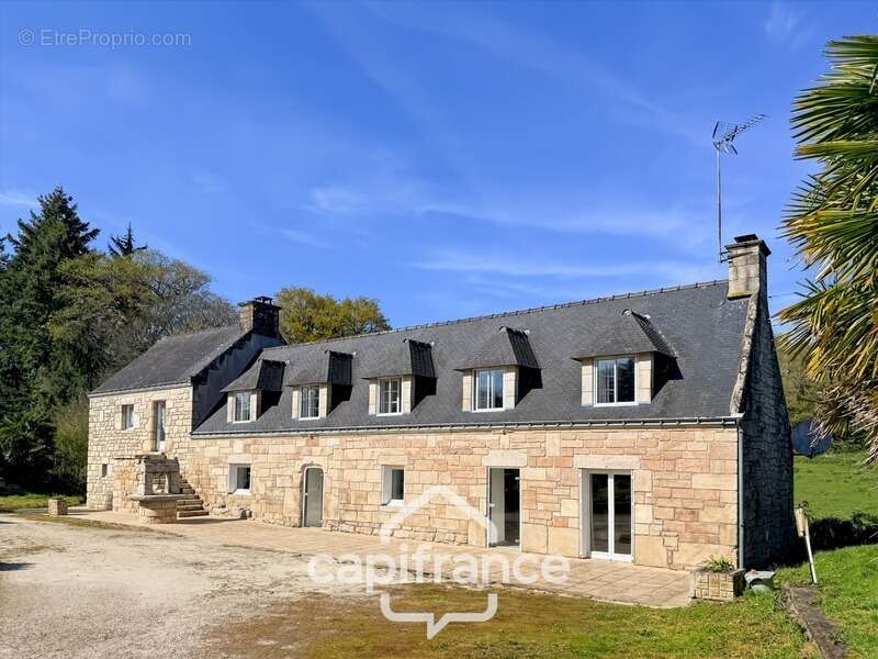 Maison à GUERN