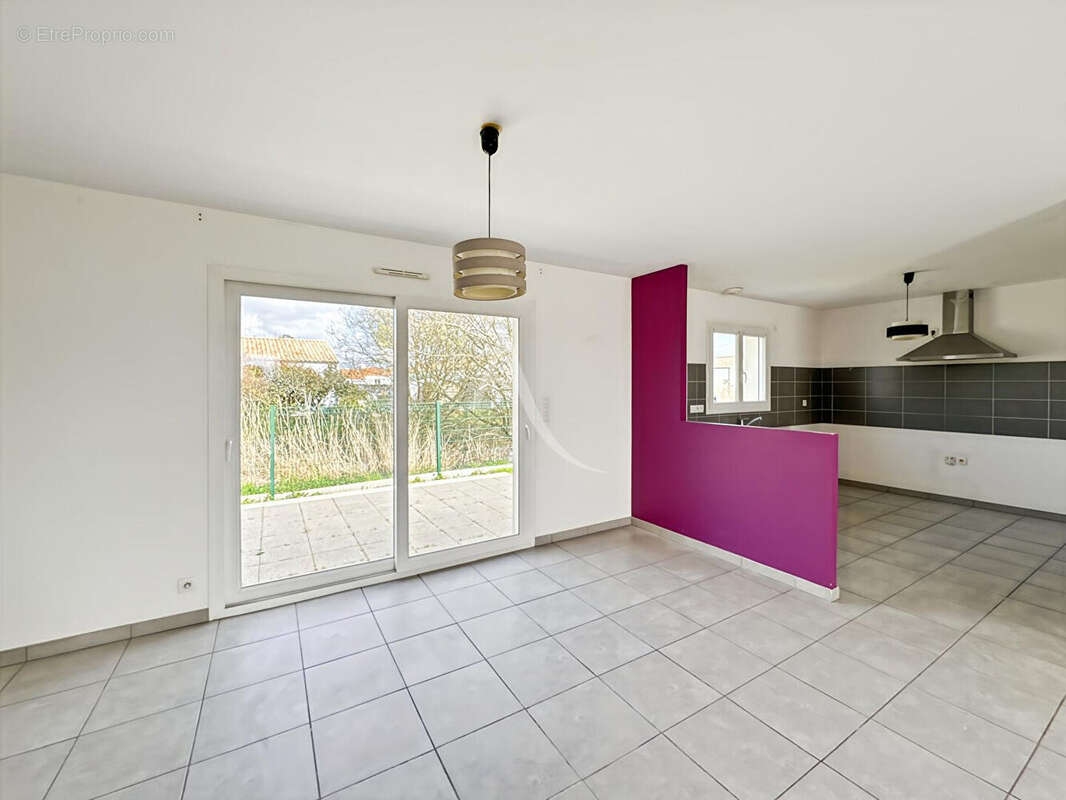 Maison à LE PERRIER