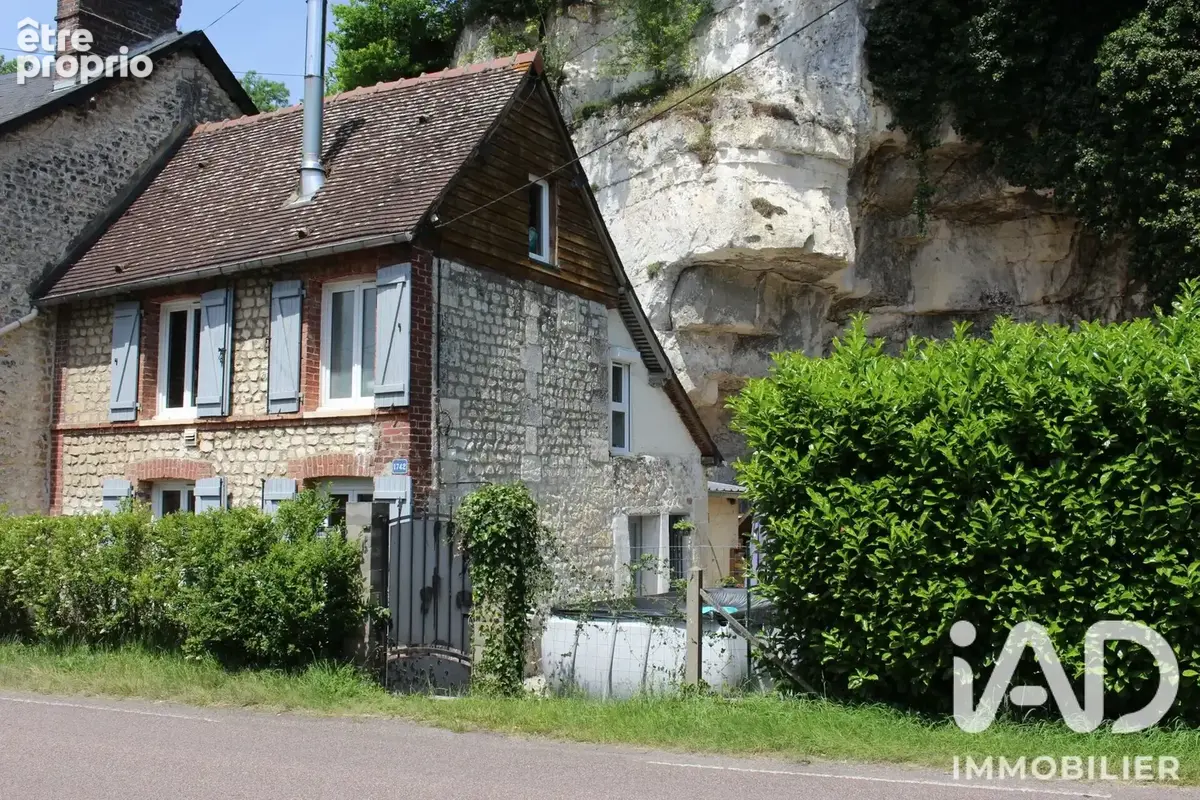 Photo 1 - Maison à SAINT-PIERRE-DE-VARENGEVILLE