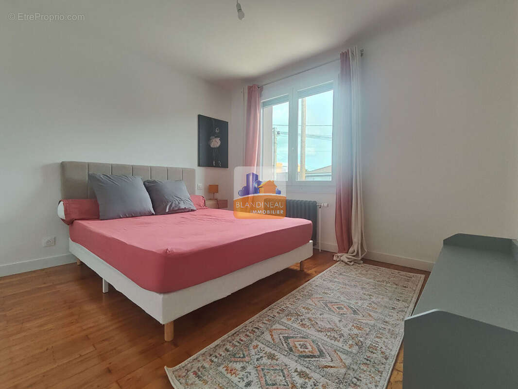 Maison à BOUGUENAIS