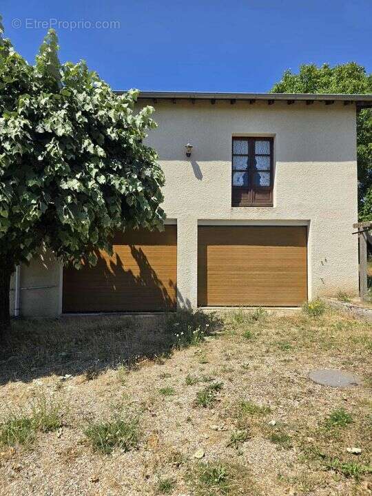 Grande propriété avec dépendances, terrain, garage proche de - photo 10