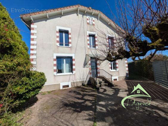 Maison à ROCHECHOUART