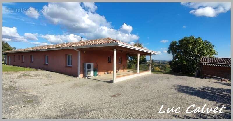 Maison à MONCLAR-DE-QUERCY