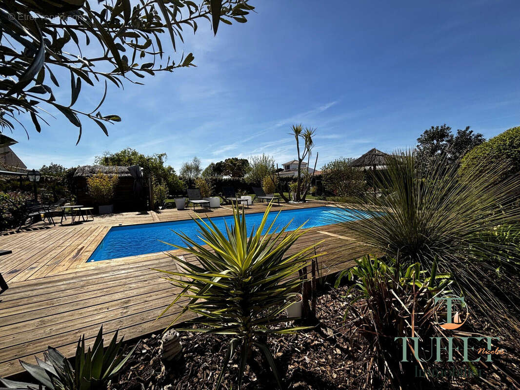 Maison à SAINT-SULPICE-DE-ROYAN