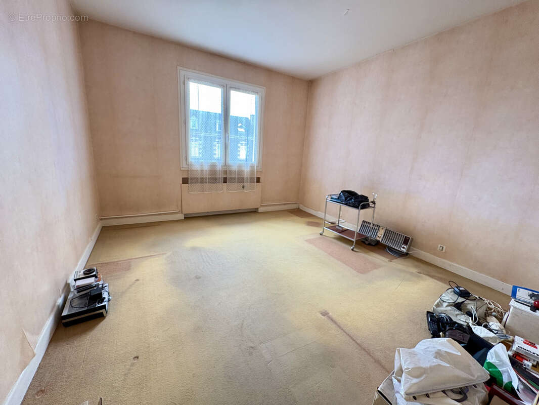 Maison à CHATEAUPONSAC